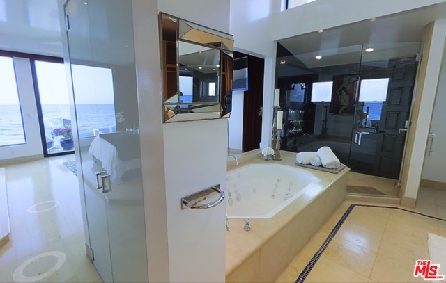 23512 Malibu Colony Road Malibu, CA 90265 - Photo 34 of 51