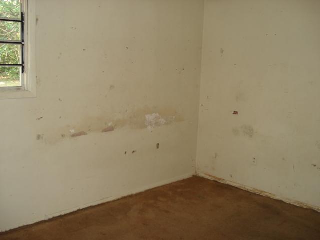 4897 Berta Road Memphis, TN 38109 - Photo 3 of 6 BR 1