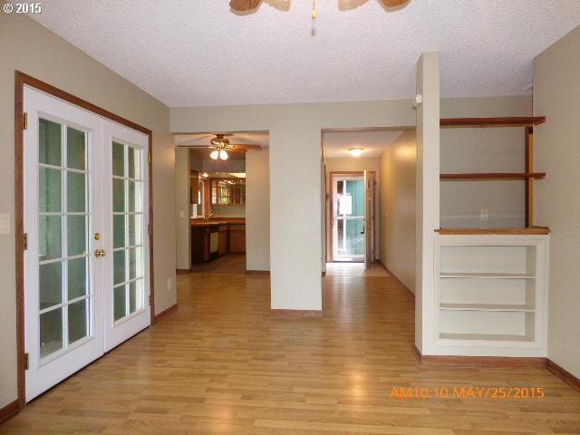 6585 Southwest 203rd Avenue Aloha, OR 97078 - Photo 11 of 16
