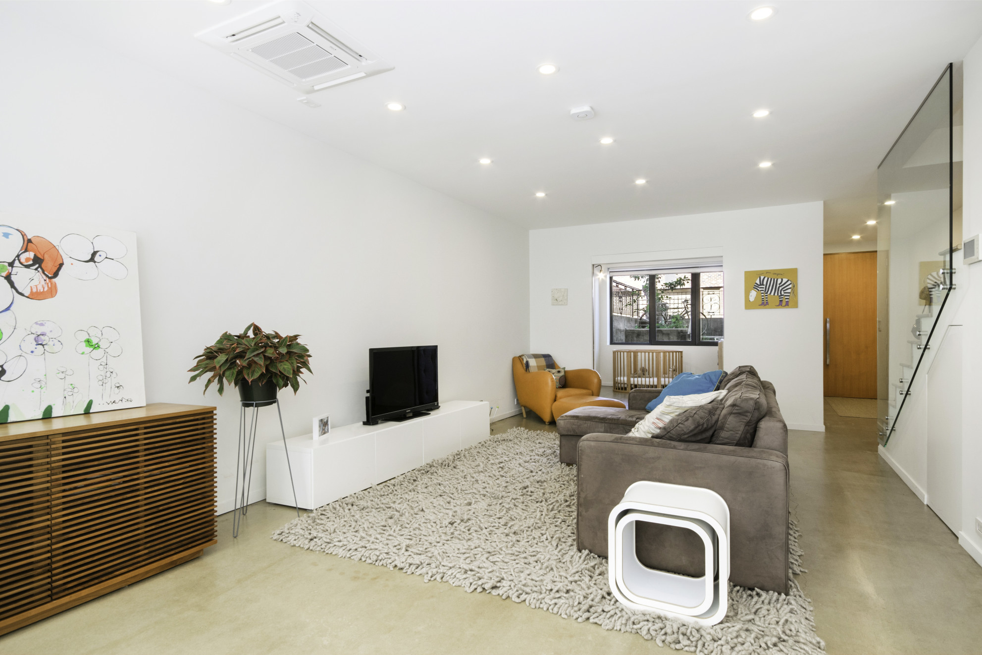 654 Humboldt Street Brooklyn, NY 11222 - Photo 2 of 8