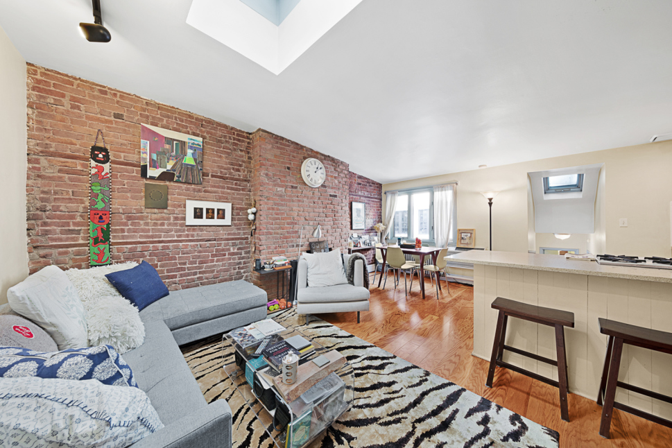 31 8th Avenue, Unit 5 Manhattan, NY 10014 - Photo 2 of 9