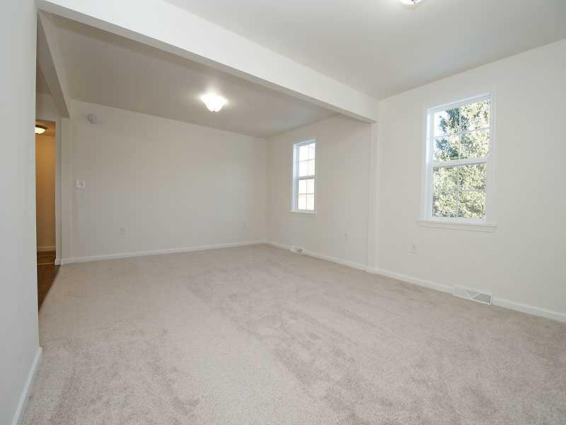 1337 Nine Eighty Road Canonsburg, PA 15317 - Photo 5 of 20 Gallery Image 5