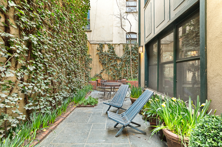 25 Bedford Street Manhattan, NY 10014 - Photo 4 of 12