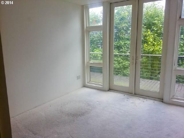 424 Northwest MacLeay Boulevard Portland, OR 97210 - Photo 16 of 16