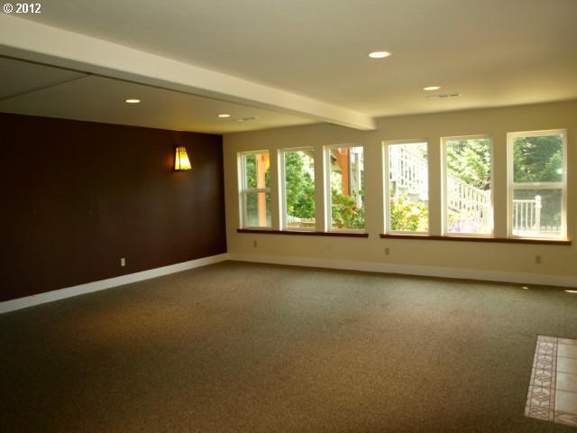94370 Coldiron Hill Road Gold Beach, OR 97444 - Photo 8 of 16 Gallery Image 8