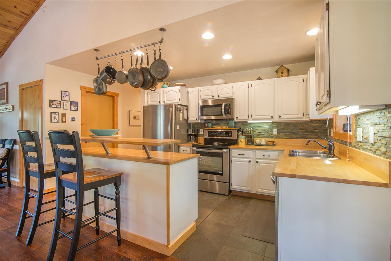12560 Rainbow Drive Truckee, CA 96161 - Photo 8 of 14