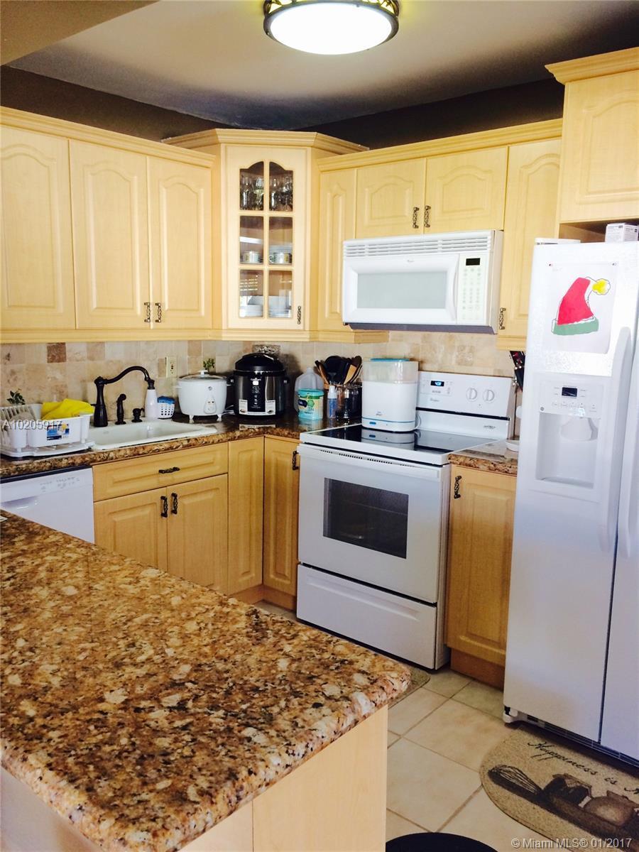 5005 Southwest 112th Avenue Miami, FL 33165 - Photo 13 of 13