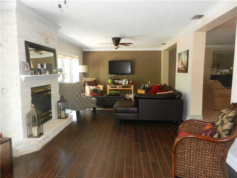 9611 Southwest 59th Terrace Miami, FL 33173 - Photo 7 of 12