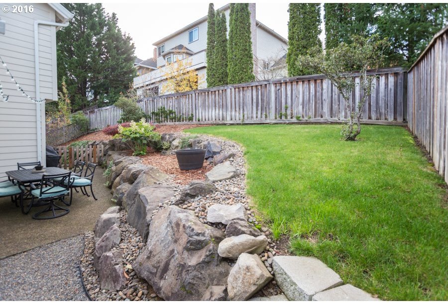 11035 Southwest Chickadee Terrace Beaverton, OR 97007 - Photo 13 of 17 Gallery Image 13