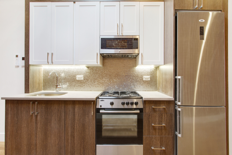 310 Menahan Street Brooklyn, NY 11237 - Photo 6 of 10