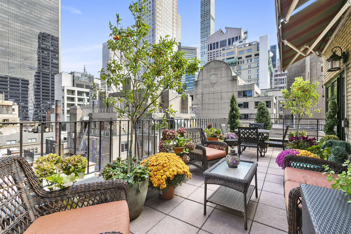 25 West 54th Street, Unit PH12B Manhattan, NY 10019 - Photo 2 of 13