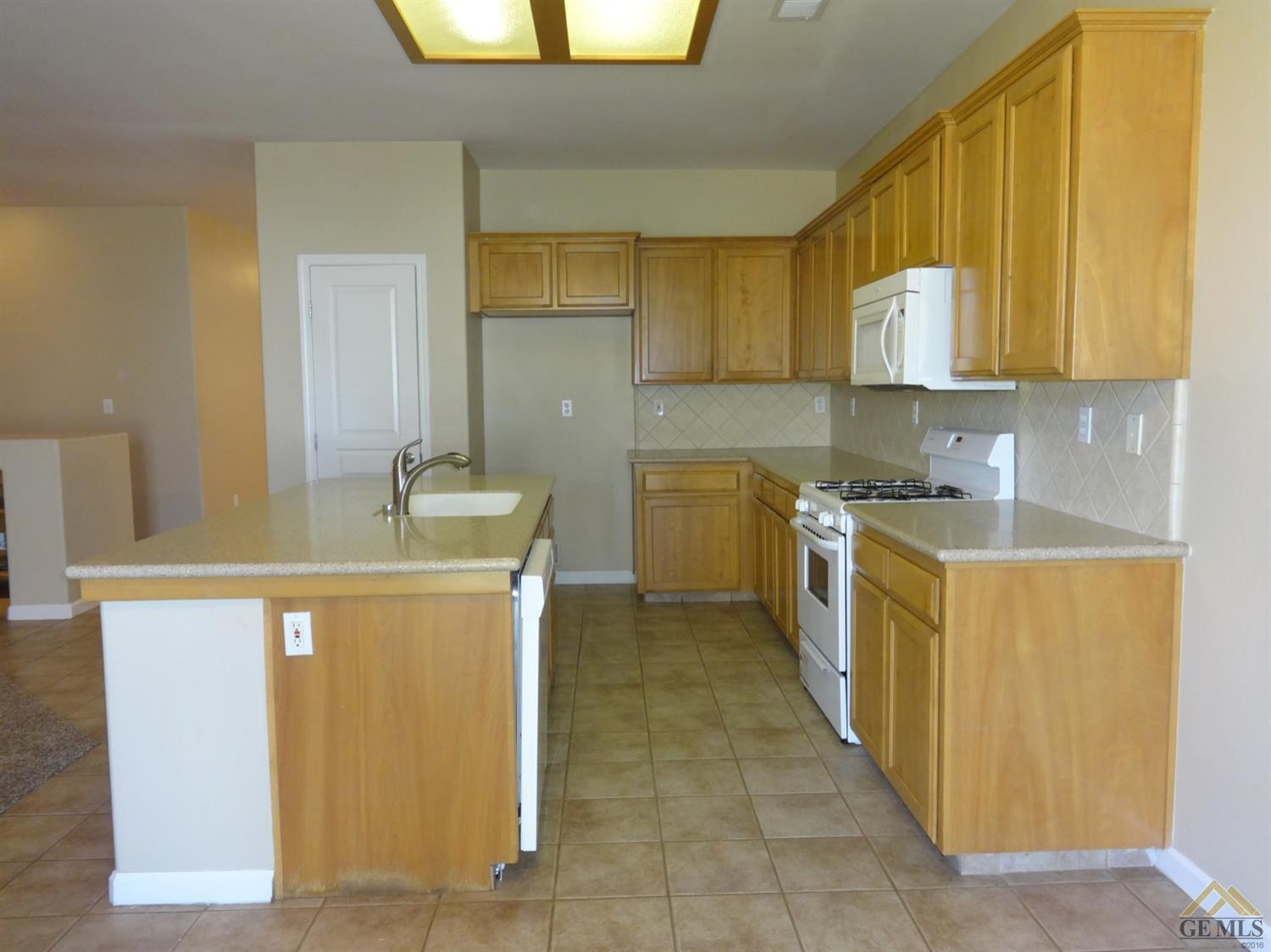 11604 Presidential Road Bakersfield, CA 93312 - Photo 11 of 22 Gallery Image 11