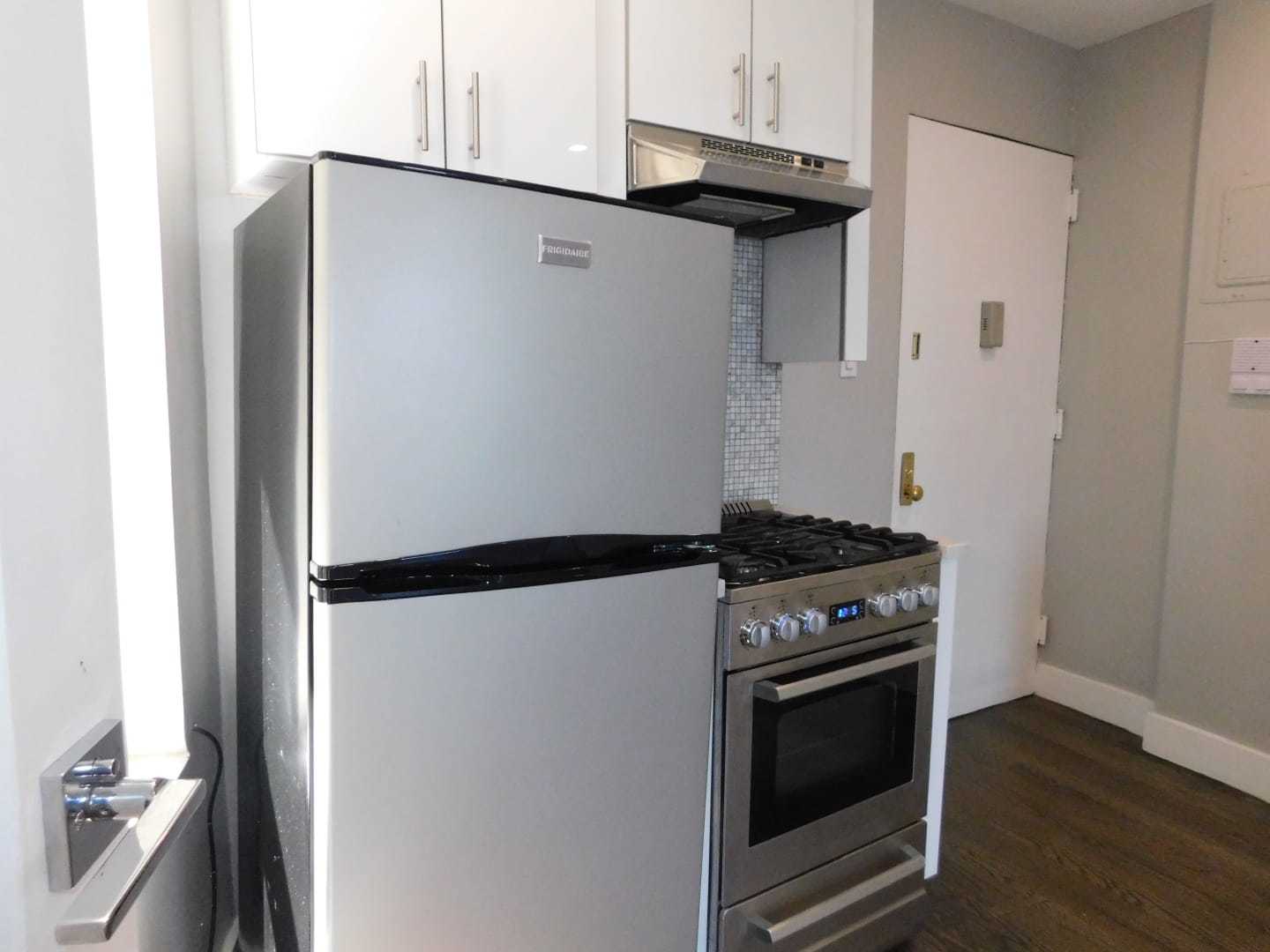 322 East 126th Street, Unit 19 Manhattan, NY 10035 - Photo 3 of 10