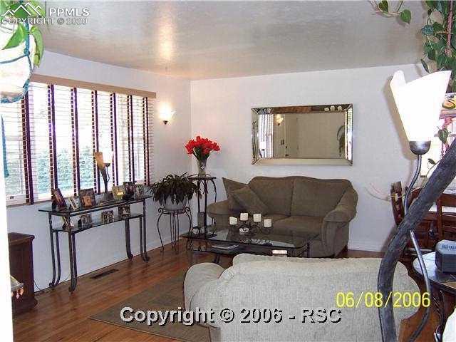 2520 Alexander Road Colorado Springs, CO 80909 - Photo 6 of 12 Living room