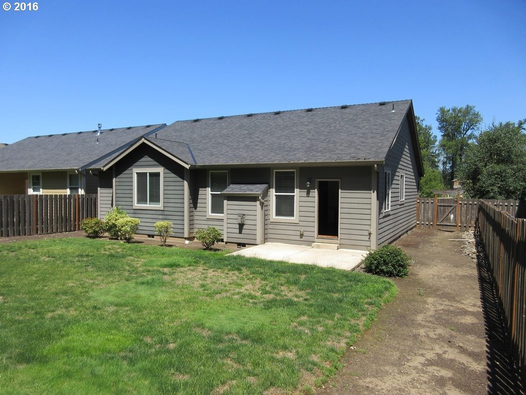 2255 Equestrian Loop South Salem, OR 97302 - Photo 9 of 17