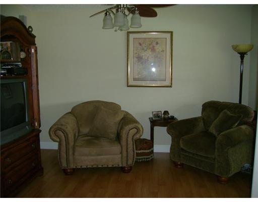 10296 Riverbend Terrace, Unit 15B Boca Raton, FL 33498 - Photo 4 of 9 Gallery Image 4