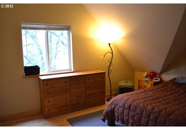 495 Country Club Road Hood River, OR 97031 - Photo 2 of 16 Gallery Image 2