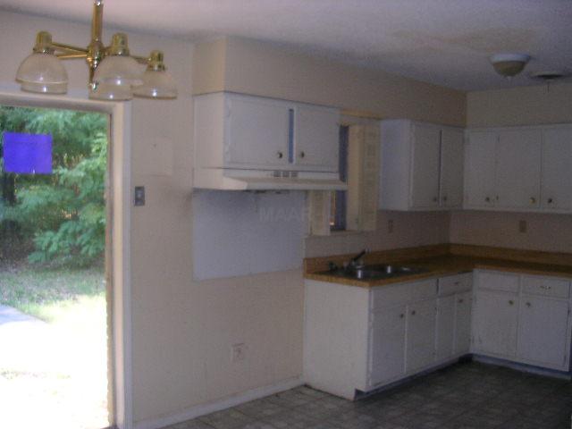3615 Windermere Road Memphis, TN 38128 - Photo 5 of 5 dining www.StopForeclosureMEmphis.com Fax offers