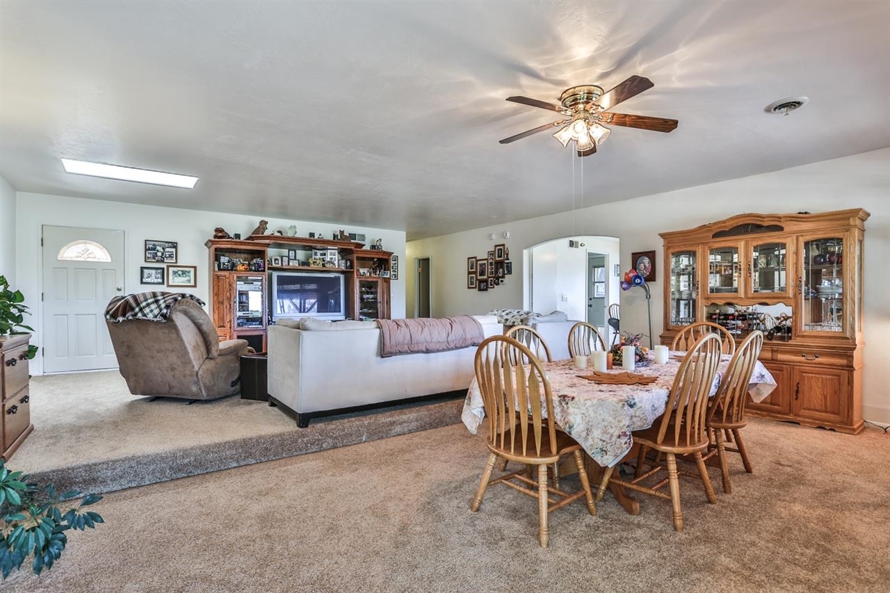 9133 Inverness Road Santee, CA 92071 - Photo 3 of 22