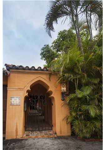 5311 Pine Tree Drive Miami Beach, FL 33140 - Photo 12 of 25