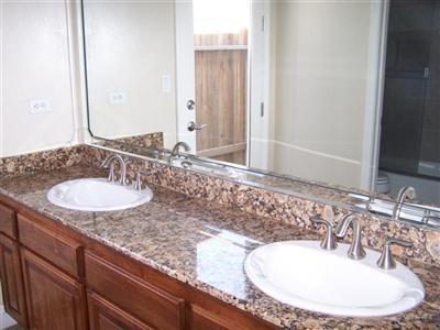 9708 Silverthorne Drive Bakersfield, CA 93314 - Photo 10 of 17