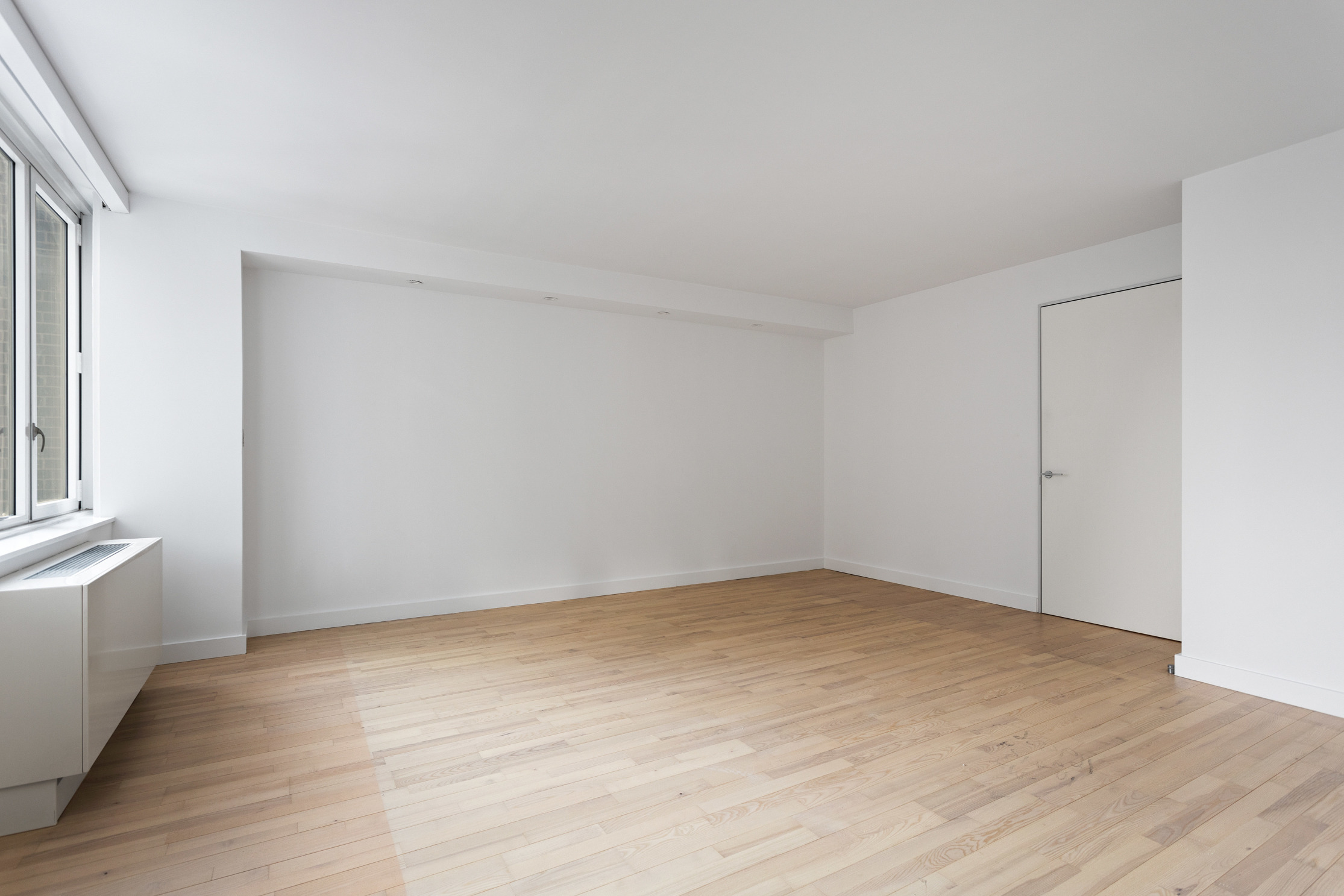 322 West 57th Street, Unit 56Q Manhattan, NY 10019 - Photo 8 of 23