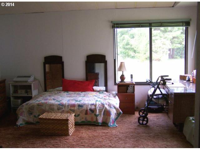 14481 Stateline Road Brookings, OR 97415 - Photo 3 of 9 Gallery Image 3