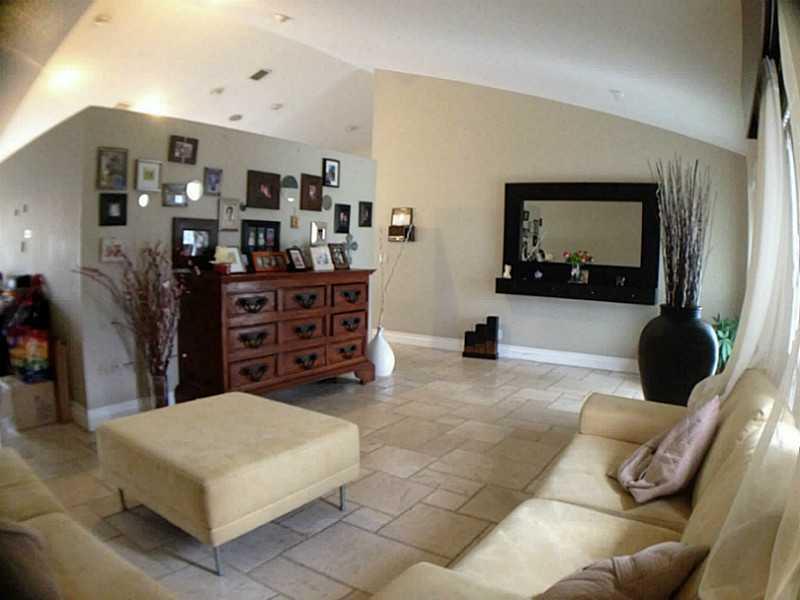 9687 Sun Pointe Drive Boynton Beach, FL 33437 - Photo 7 of 19