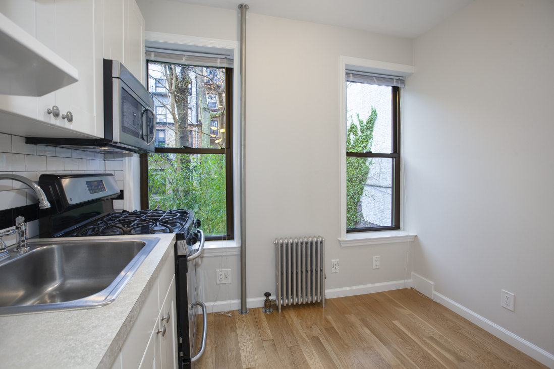 429 East 9th Street, Unit 4 Manhattan, NY 10009 - Photo 2 of 6