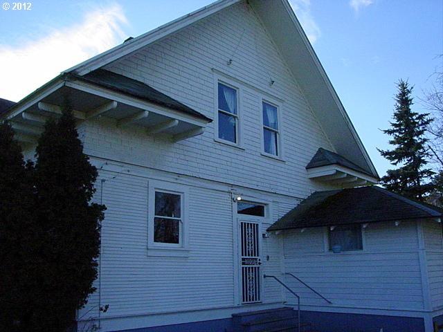 19725 Southeast Stark Street Portland, OR 97233 - Photo 8 of 9