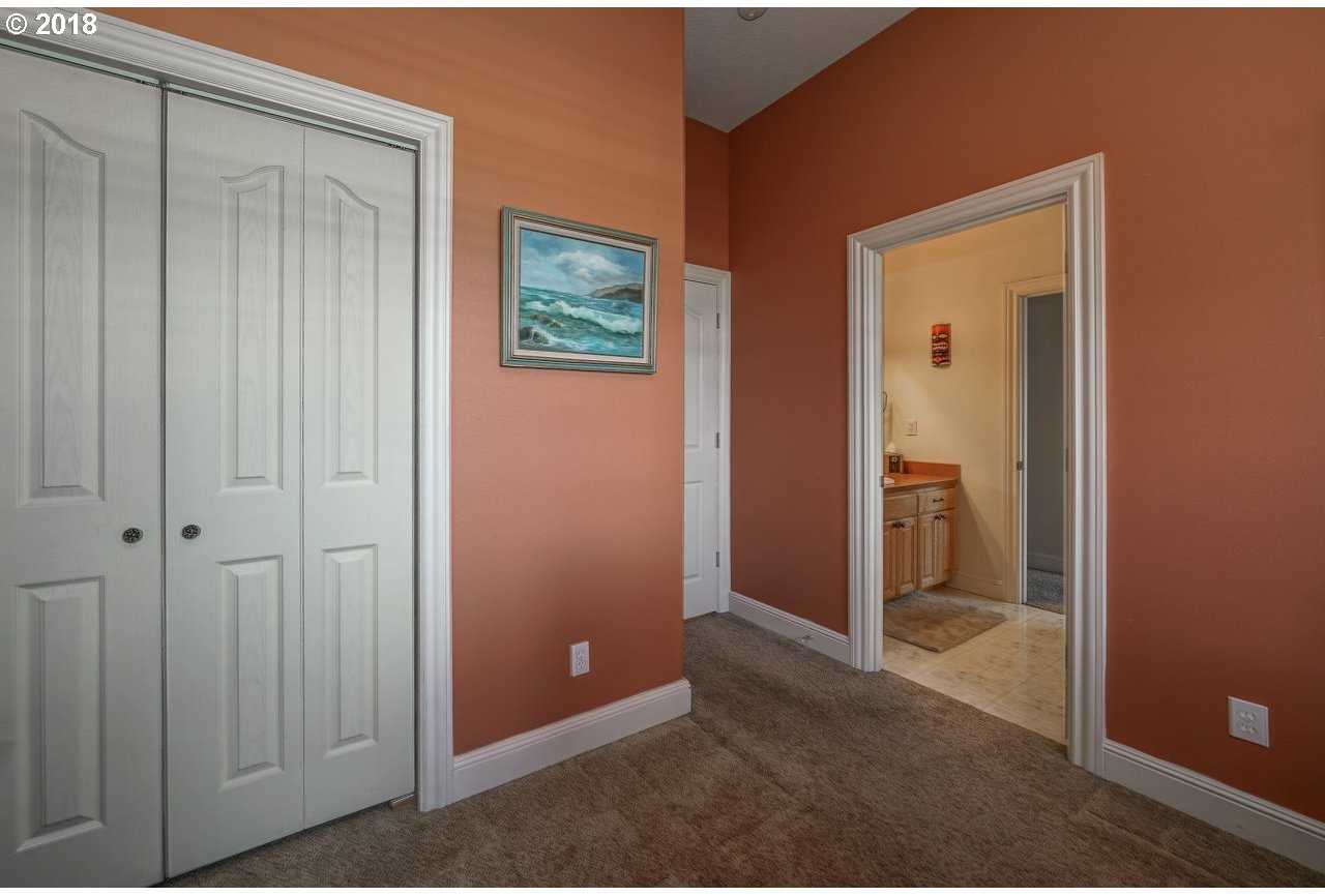 3924 Mission Road Northeast St. Paul, OR 97137 - Photo 27 of 32