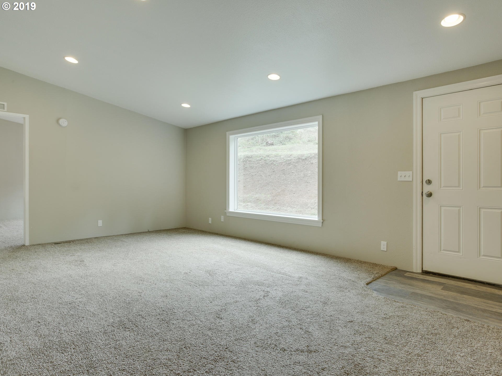 16439 South Redland Road Oregon City, OR 97045 - Photo 5 of 30 Gallery Image 5