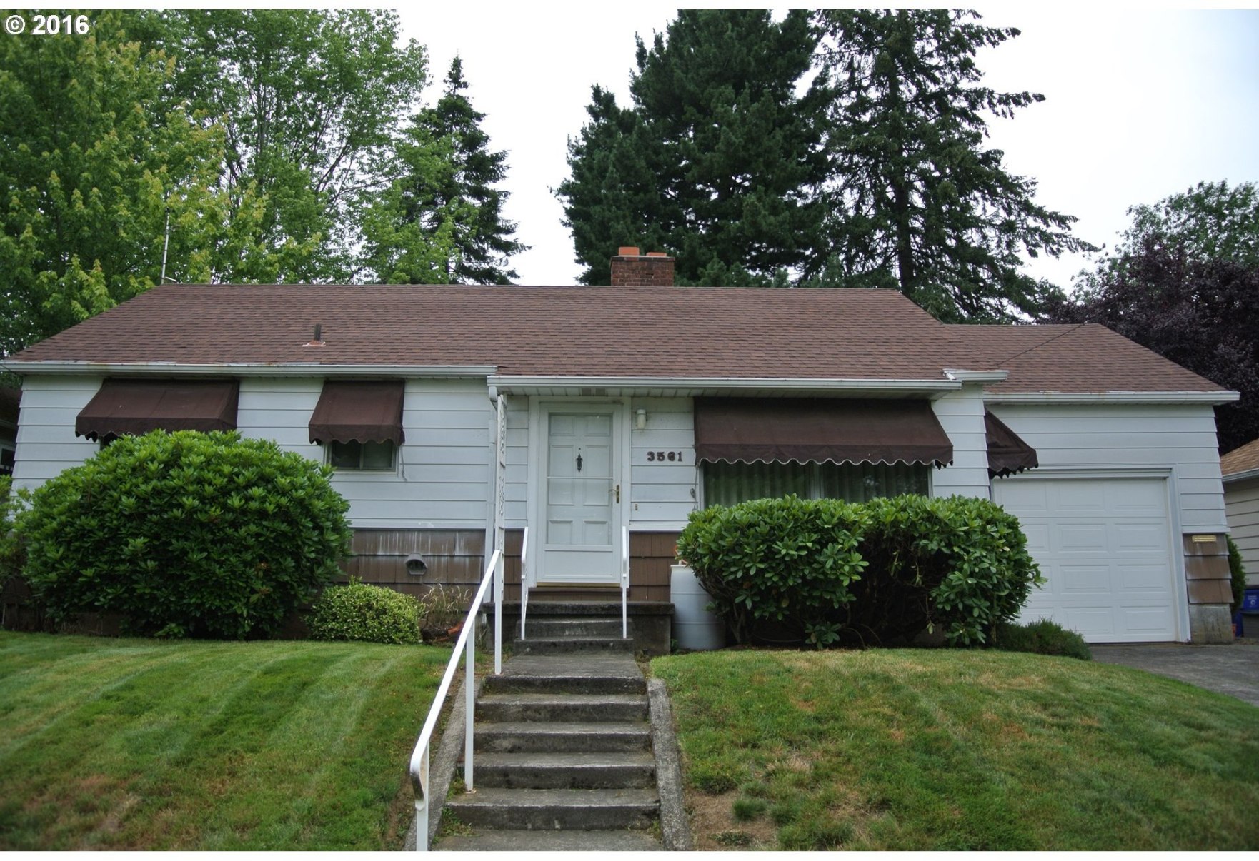 3561 Northeast Rosa Parks Way Portland, OR 97211 - Photo 1 of 2 Gallery Image 1