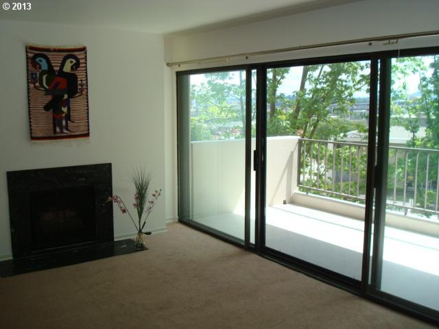 2211 Southwest 1st Avenue, Unit 303 Portland, OR 97201 - Photo 10 of 16