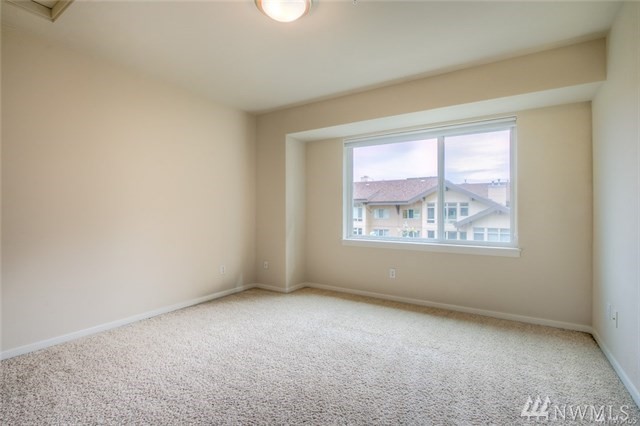 54 Cougar Ridge Road Northwest, Unit 2204 Issaquah, WA 98027 - Photo 15 of 19