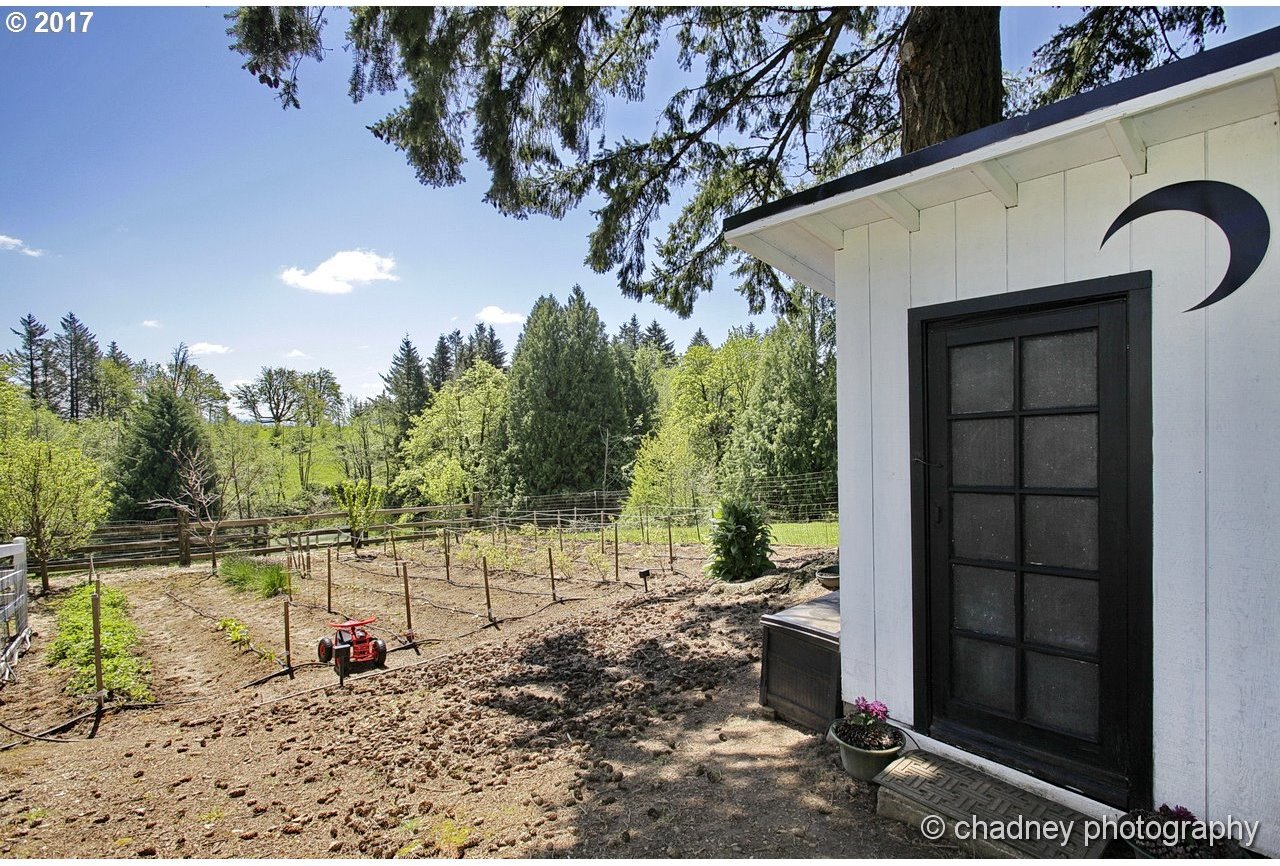 40712 Southeast Louden Road Corbett, OR 97019 - Photo 29 of 32
