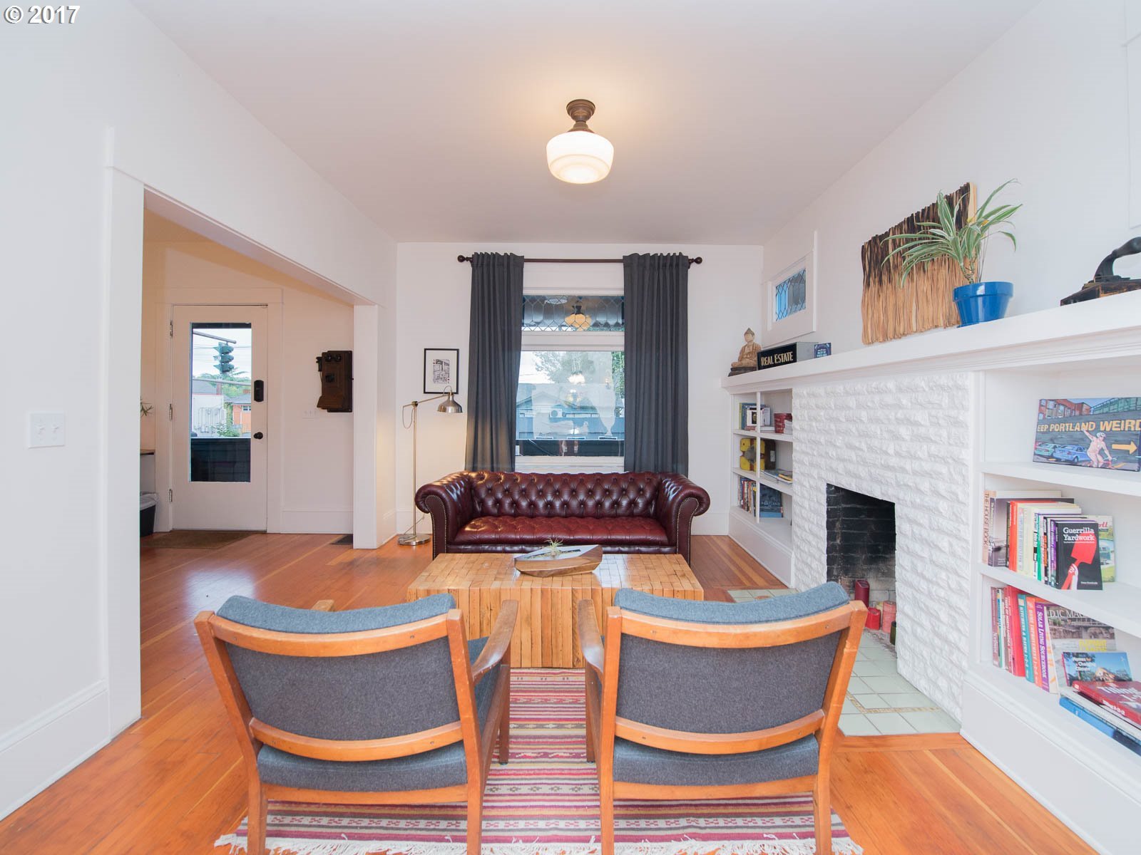 2923 Northeast Broadway Street Portland, OR 97232 - Photo 5 of 31