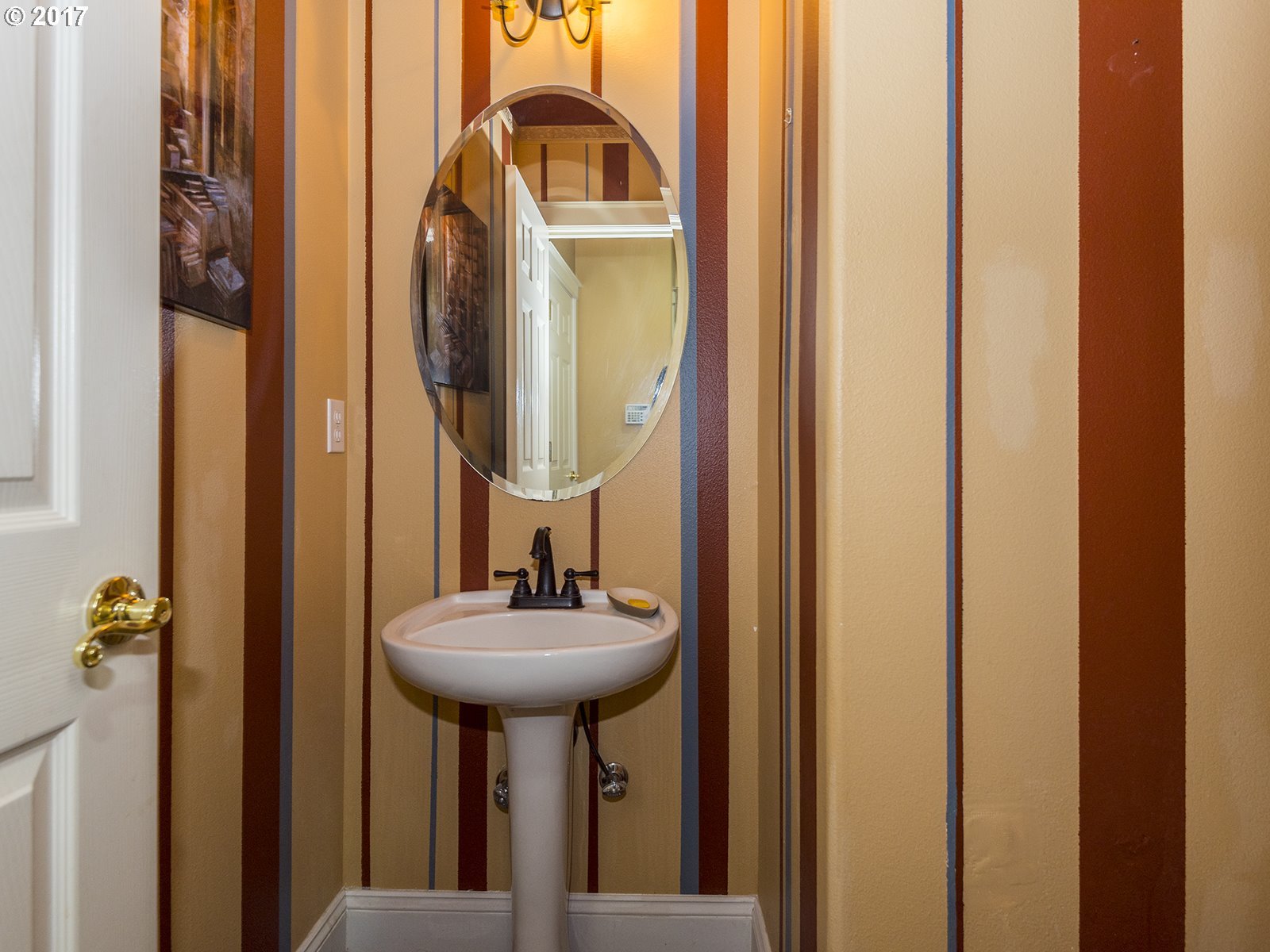 12859 Southwest Ridgefield Lane Tigard, OR 97223 - Photo 17 of 32 Gallery Image 17