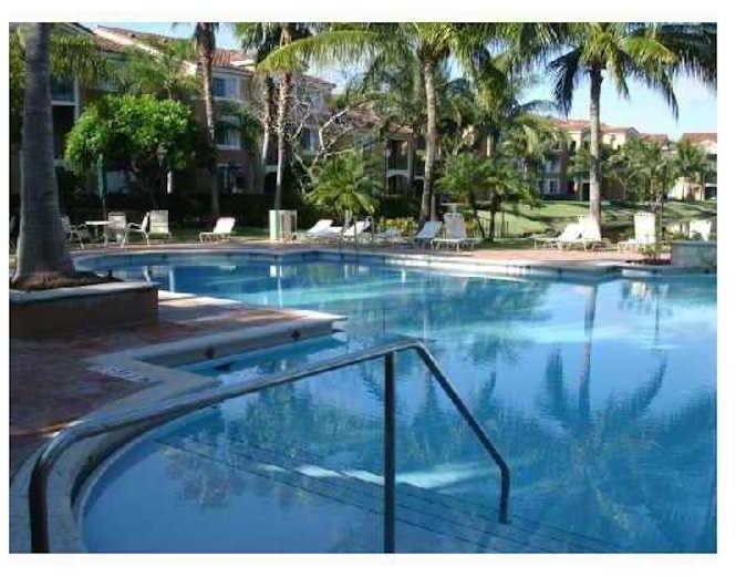 2021 Renaissance Boulevard, Unit 105 Miramar, FL 33025 - Photo 3 of 16