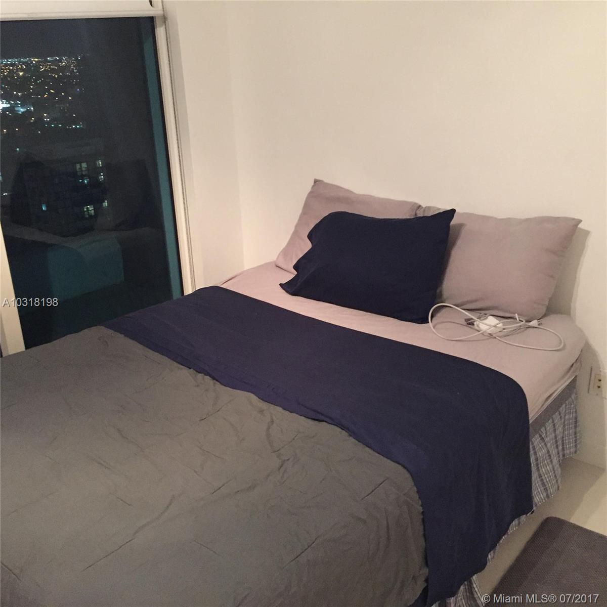 60 Southwest 13th Street, Unit 2217 Miami, FL 33130 - Photo 2 of 6