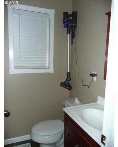 23959 Southwest Baker Road Sherwood, OR 97140 - Photo 7 of 10 Gallery Image 7