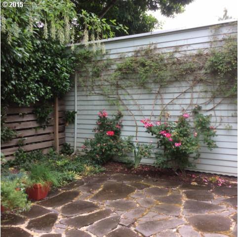 2745 Northwest Raleigh Street Portland, OR 97210 - Photo 12 of 13 Gallery Image 12