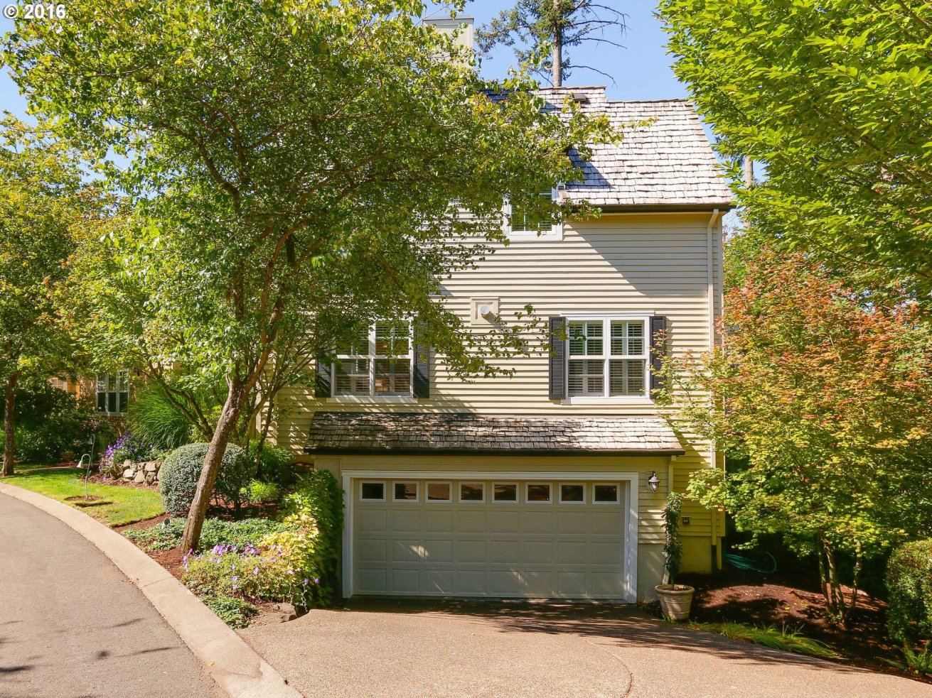 2309 Northwest Edgewood Place, Unit 31 Portland, OR 97229 - Photo 3 of 32