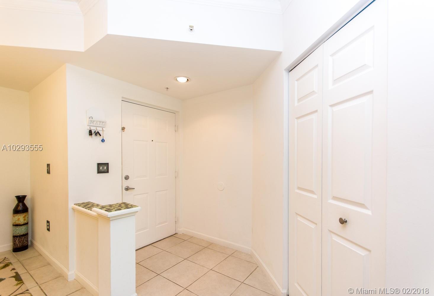 17100 North Bay Road, Unit 1415 Sunny Isles Beach, FL 33160 - Photo 5 of 35