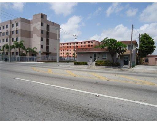 2491 Northwest 7th Street Miami, FL 33125 - Photo 13 of 13