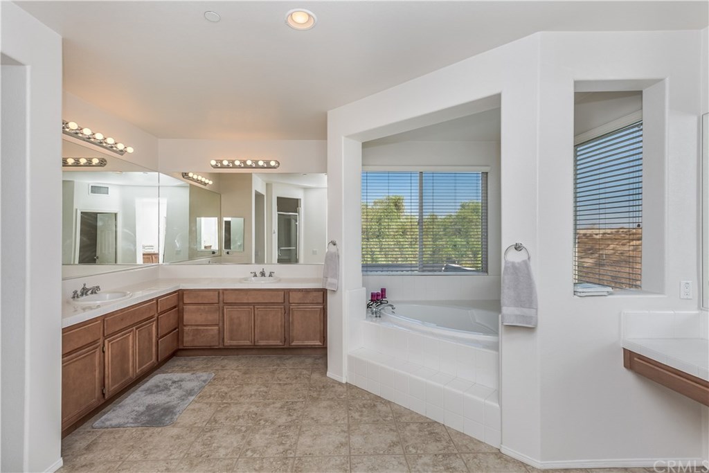 7350 Via Vista Drive Riverside, CA 92506 - Photo 30 of 43