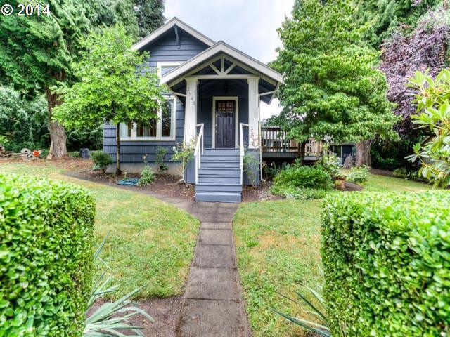 2943 Southwest Taylors Ferry Road Portland, OR 97219 - Photo 1 of 16 Gallery Image 1