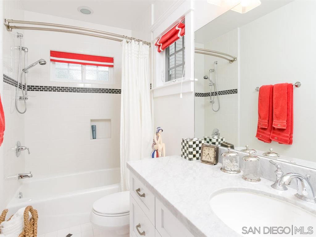 401 E Avenue Coronado, CA 92118 - Photo 22 of 25