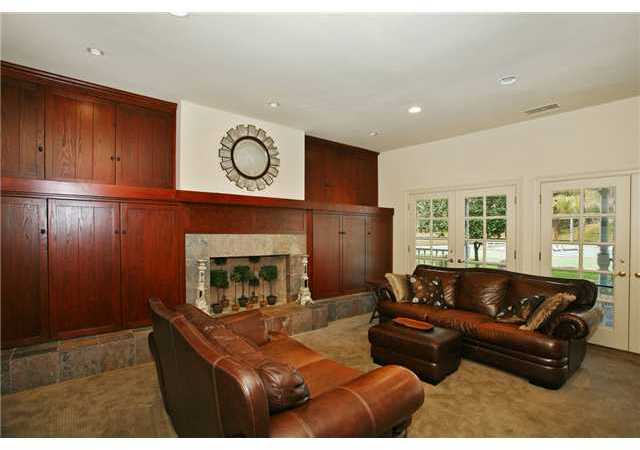 13579 Del Poniente Road Poway, CA 92064 - Photo 4 of 24