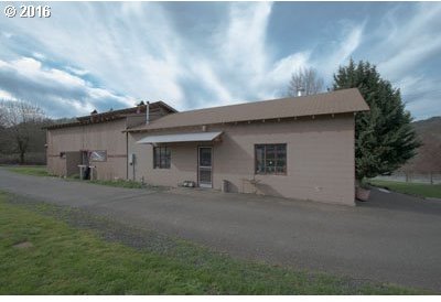 326 Tipton Road Roseburg, OR 97471 - Photo 16 of 25 Gallery Image 16